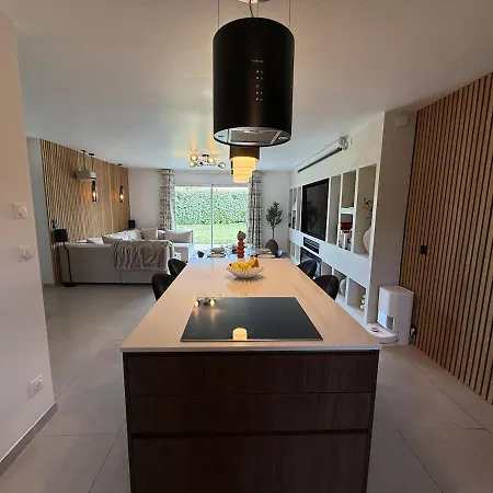 La Maison Signature, 24 Of Le Mans, Sauna, Barbecue بيت للعطل