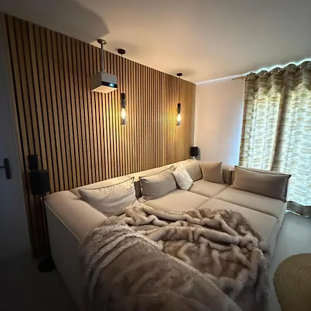 La Maison Signature, 24 Of Le Mans, Sauna, Barbecue بيت للعطل Moncé-en-Belin