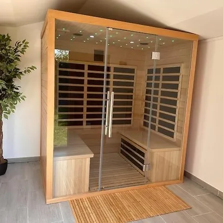 La Maison Signature, 24 Of Le Mans, Sauna, Barbecue بيت للعطل